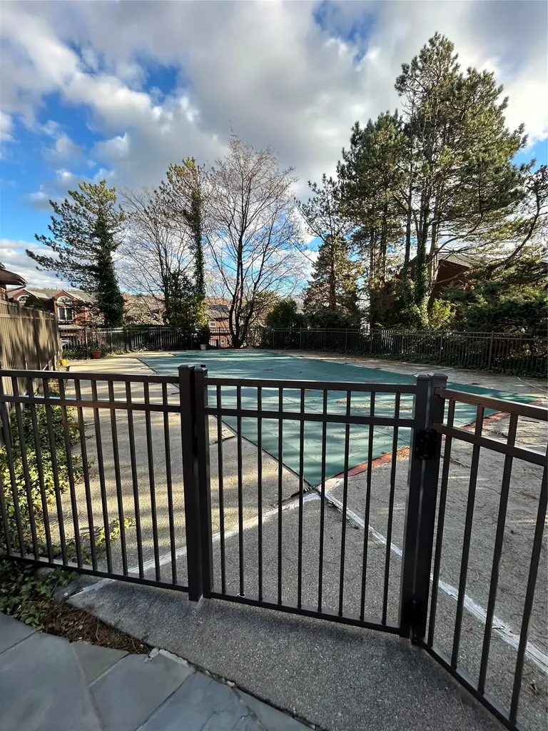 4 Knoll View Ossining NY 10562