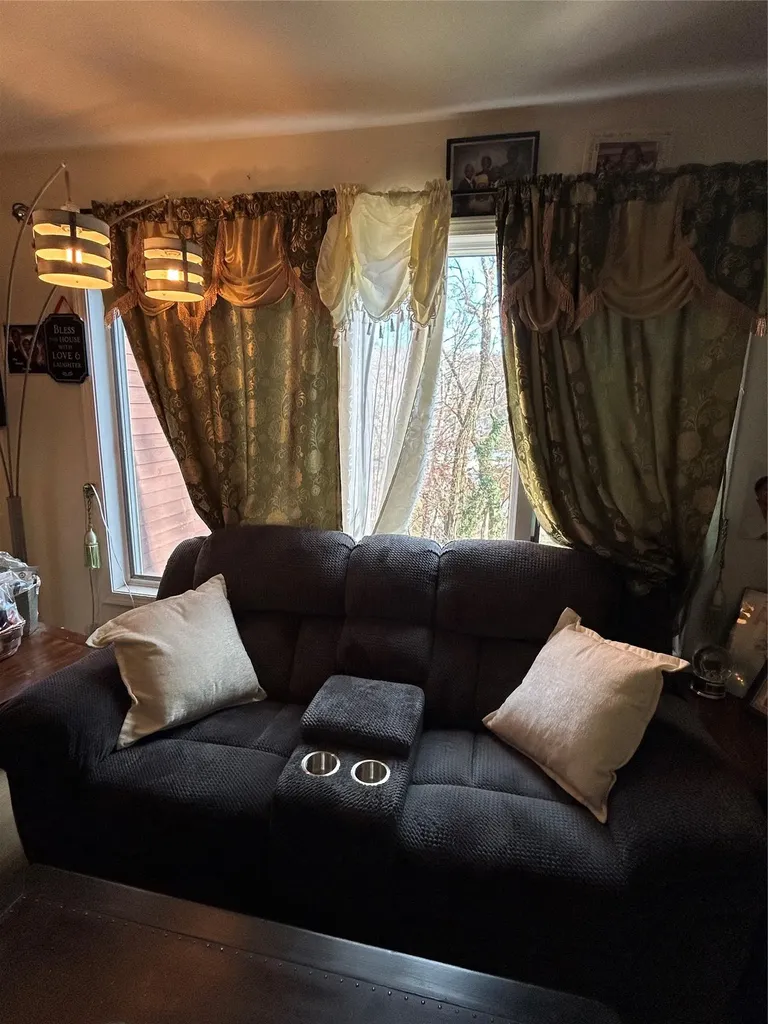 4 Knoll View Ossining NY 10562