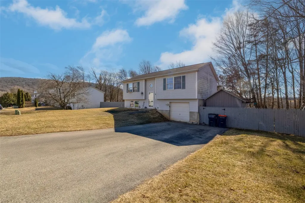 26 Lilac Drive Wingdale NY 12594