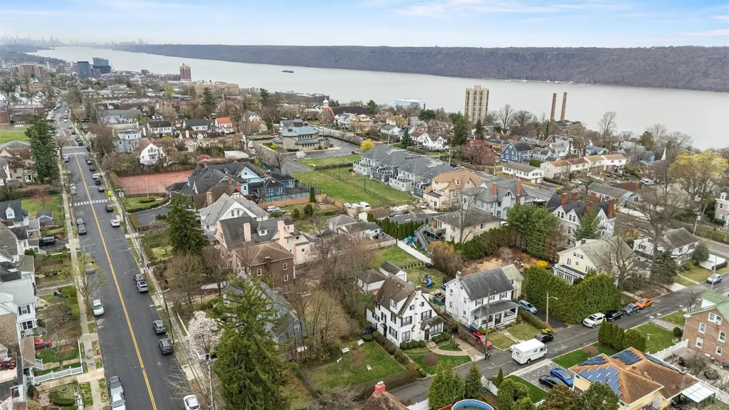 26 Belmont Place Yonkers NY 10701