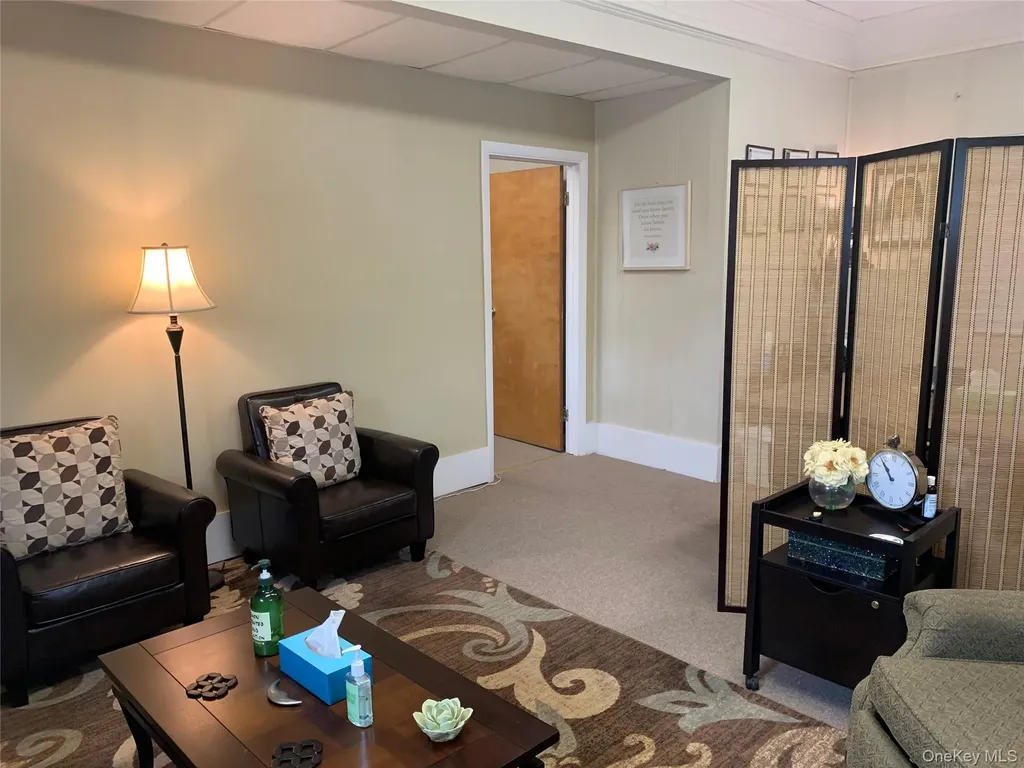 64 Gleneida Avenue Carmel NY 10512
