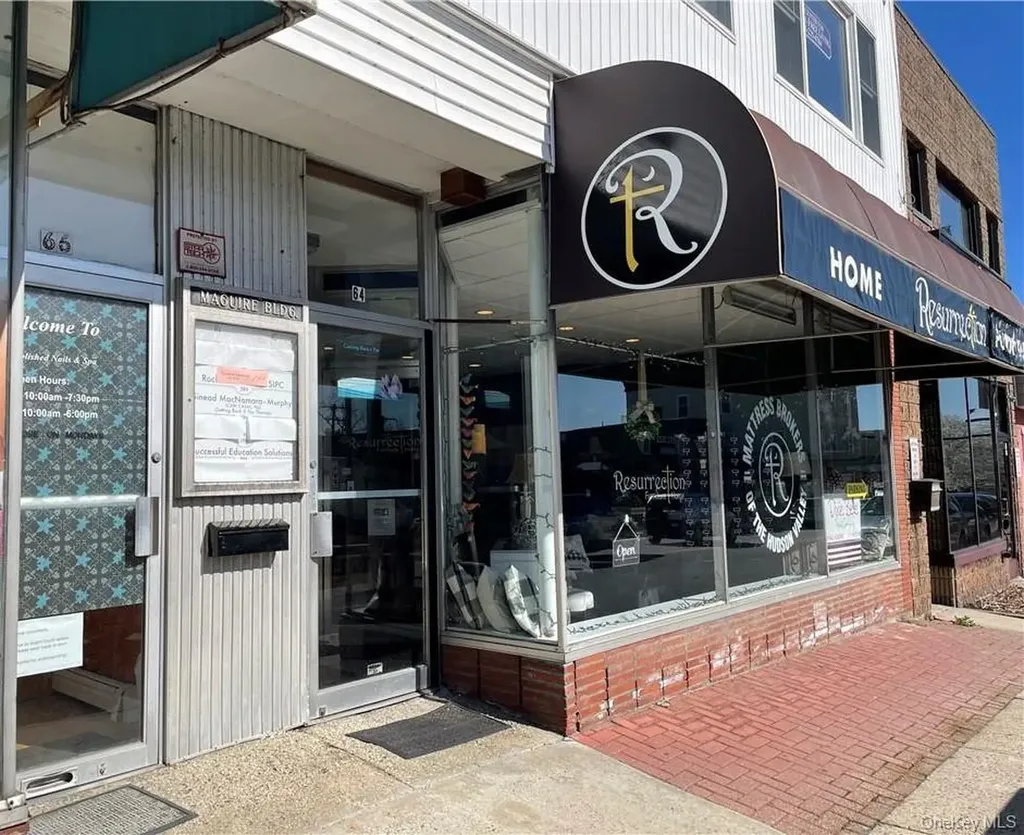 64 Gleneida Avenue Carmel NY 10512