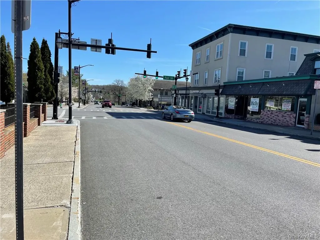 64 Gleneida Avenue Carmel NY 10512