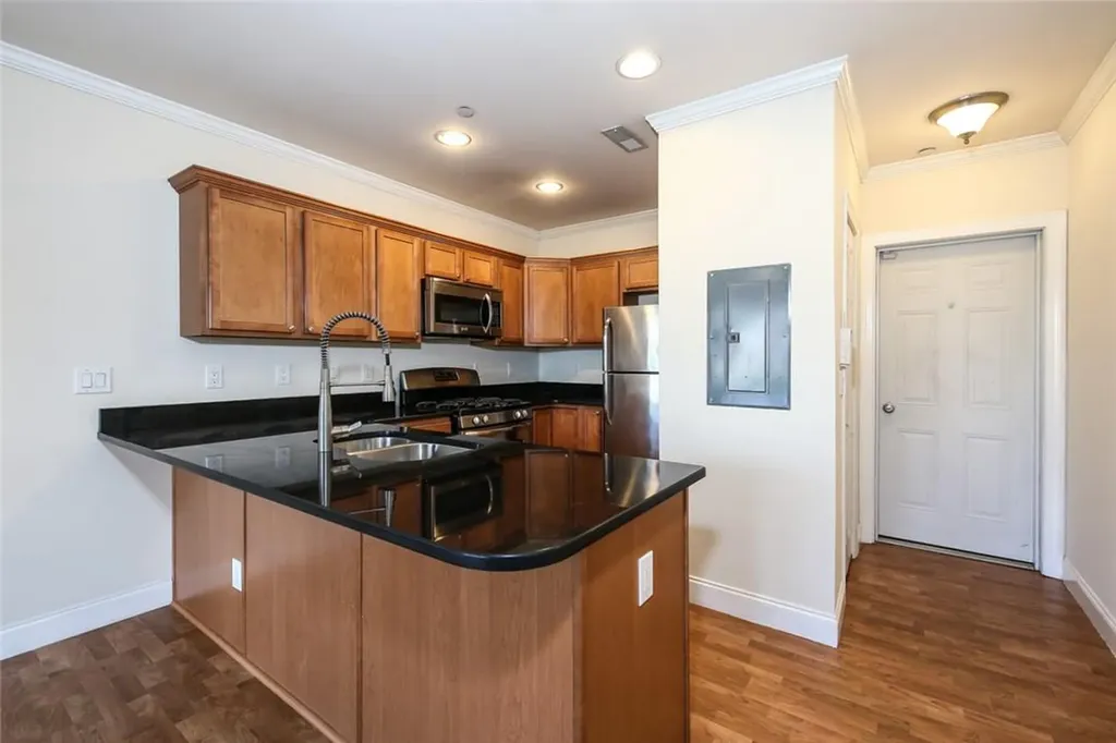 315 W Post Road White Plains NY 10606