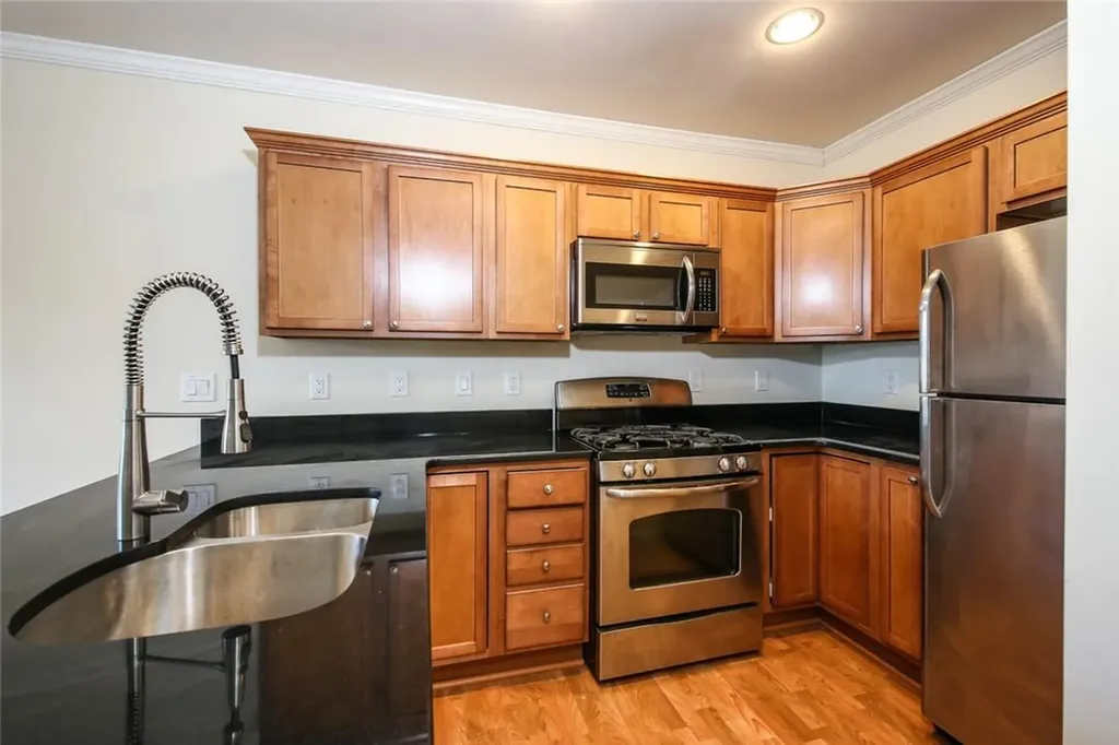 315 W Post Road White Plains NY 10606