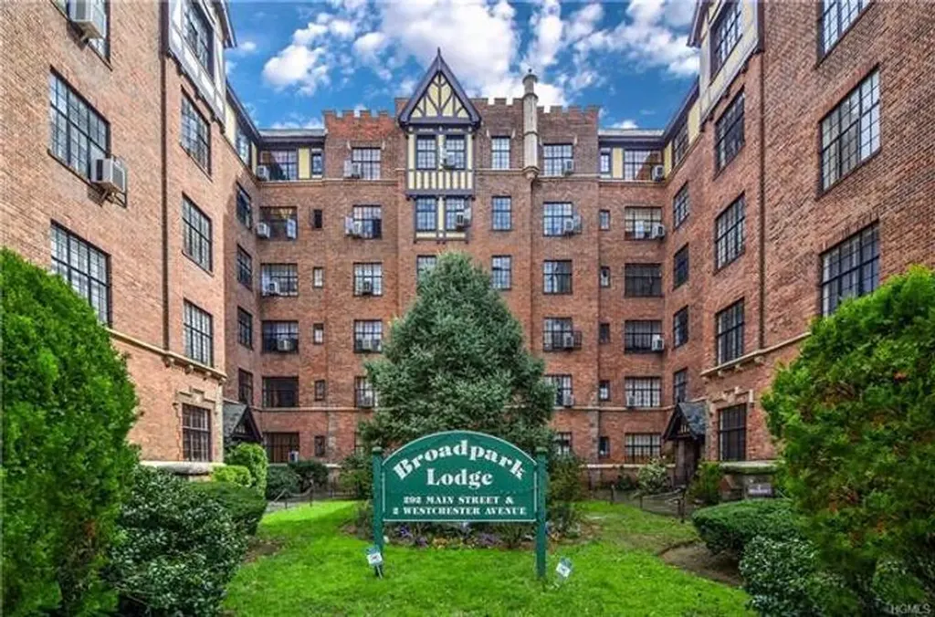 292 Main Street White Plains NY 10601