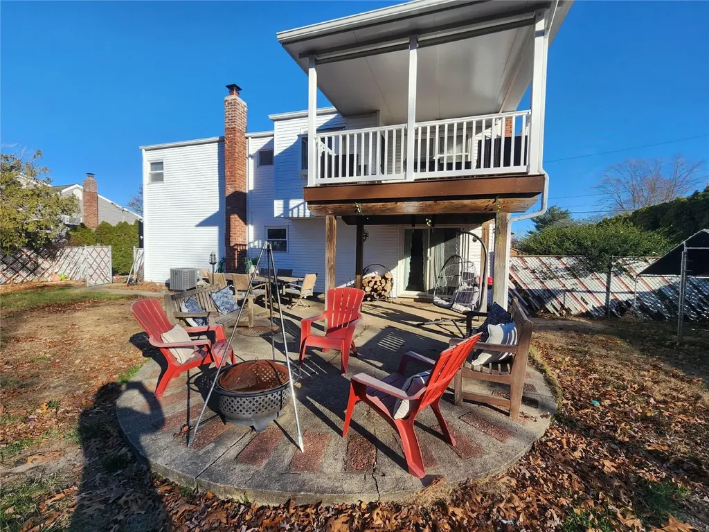 6 Capri Road Centereach NY 11720