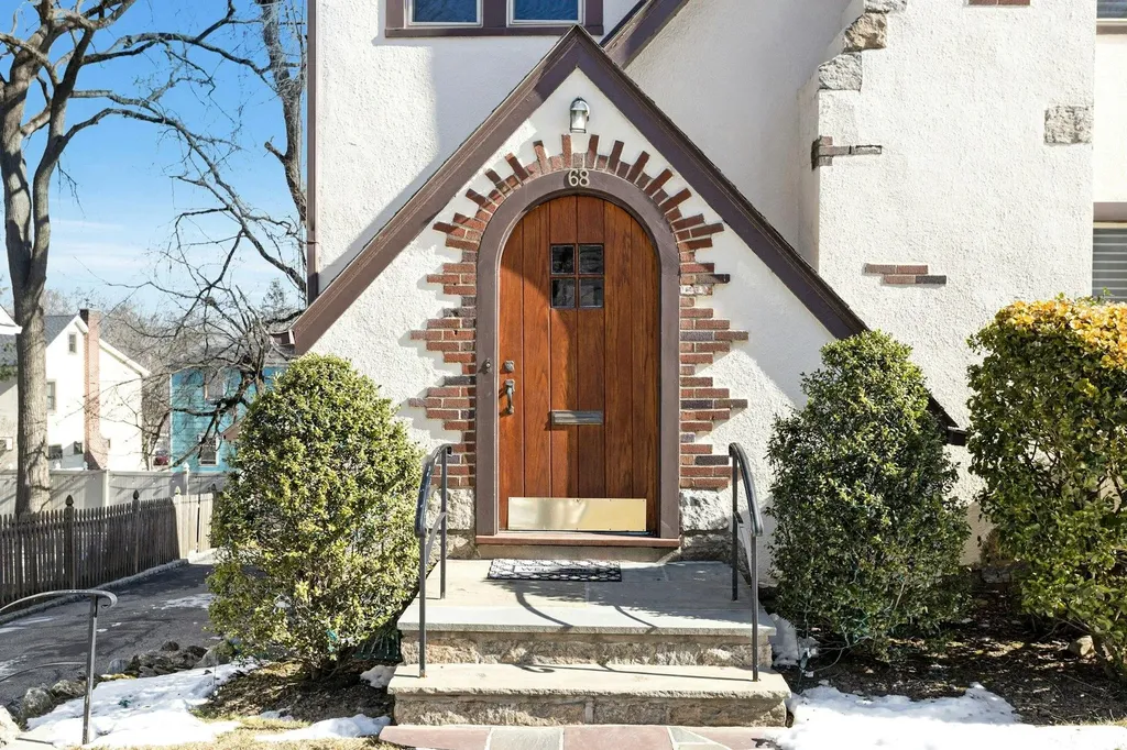 68 Archer Drive Bronxville NY 10708