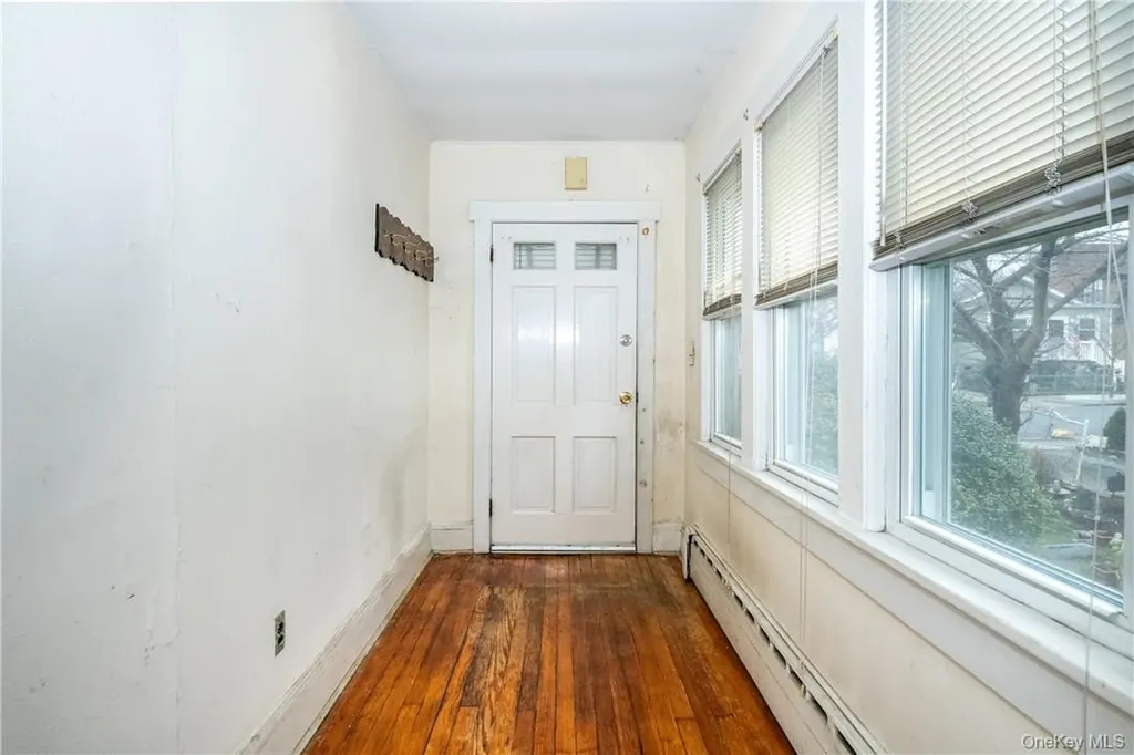 483-485 Minnieford Avenue Bronx NY 10464