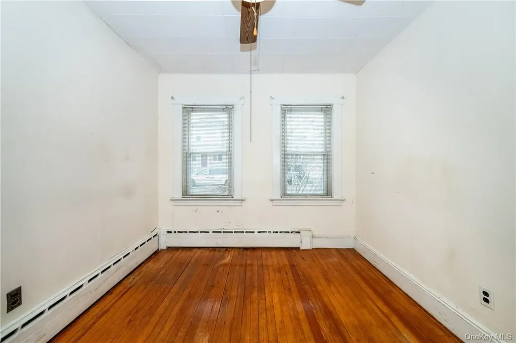 483-485 Minnieford Avenue Bronx NY 10464