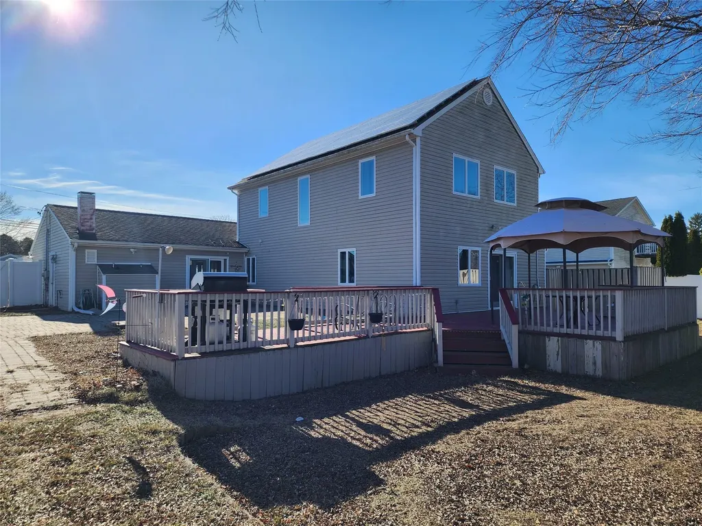 103 Norman Drive Bohemia NY 11716