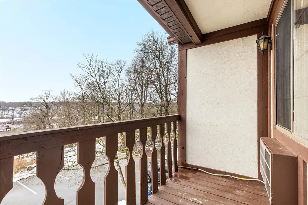 111 Foxwood Circle Mount Kisco NY 10549