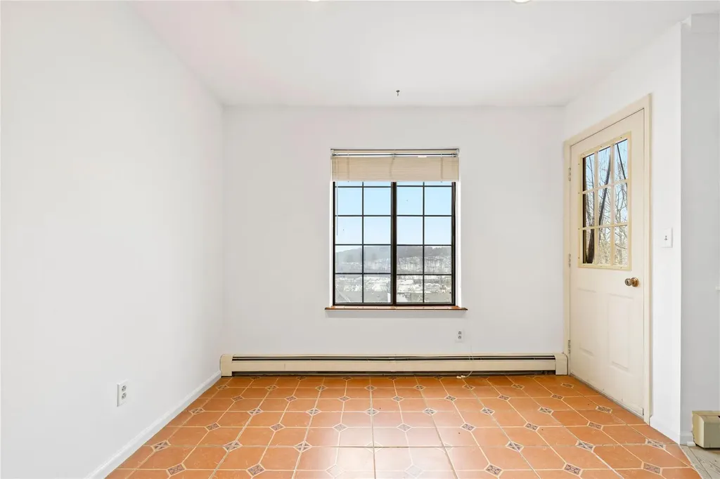 111 Foxwood Circle Mount Kisco NY 10549