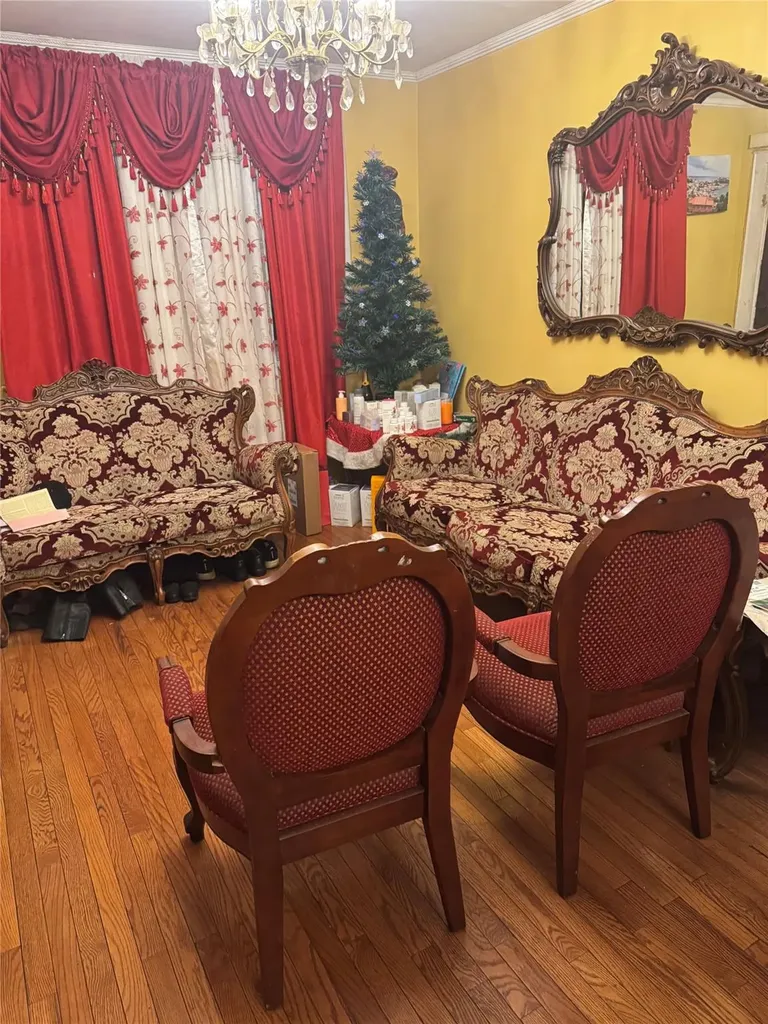 16 Lamont Court Brooklyn NY 11225
