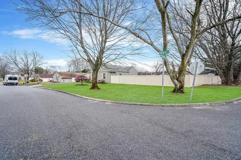 48 Henry Avenue Selden NY 11784