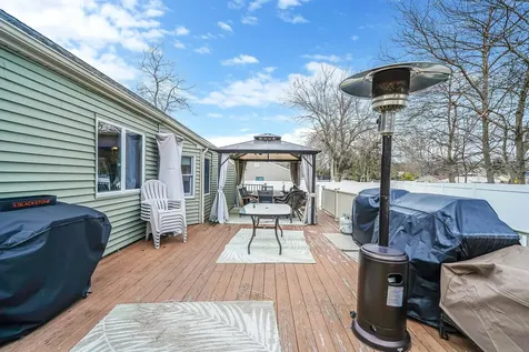 48 Henry Avenue Selden NY 11784