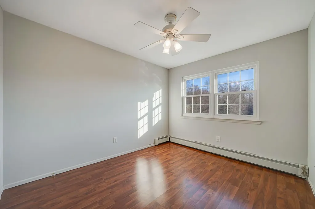 24 Model Court Rocky Point NY 11778