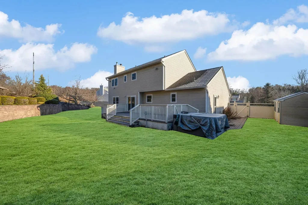 24 Model Court Rocky Point NY 11778