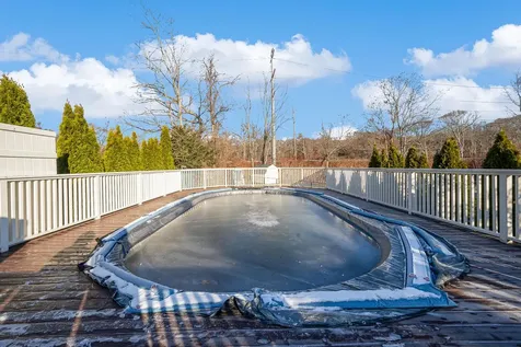 24 Model Court Rocky Point NY 11778