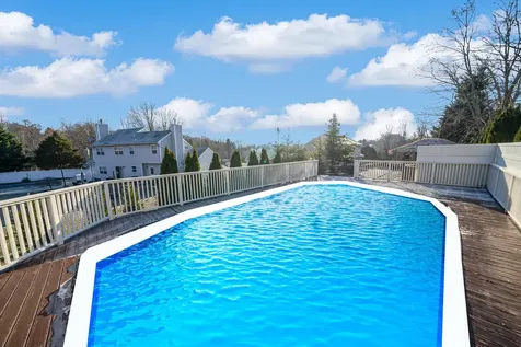 24 Model Court Rocky Point NY 11778