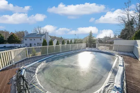 24 Model Court Rocky Point NY 11778