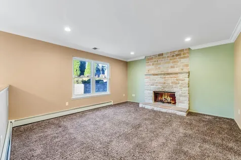 24 Model Court Rocky Point NY 11778