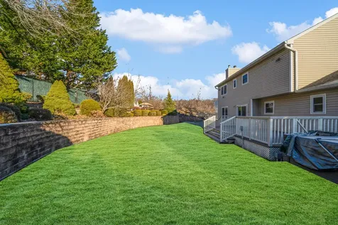 24 Model Court Rocky Point NY 11778