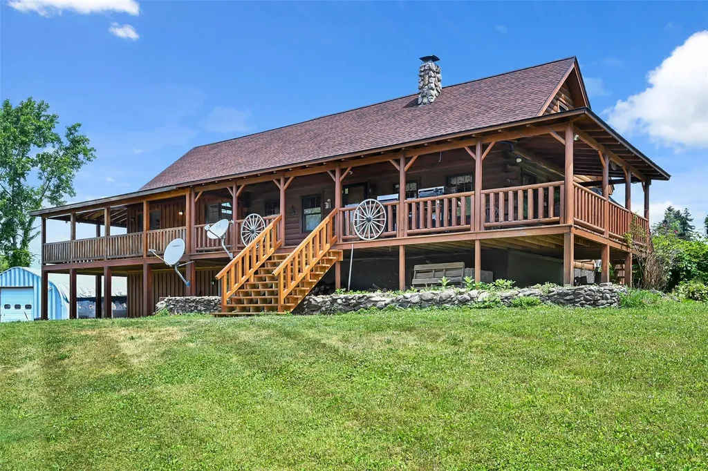 21 Clarks Lane Milton NY 12547