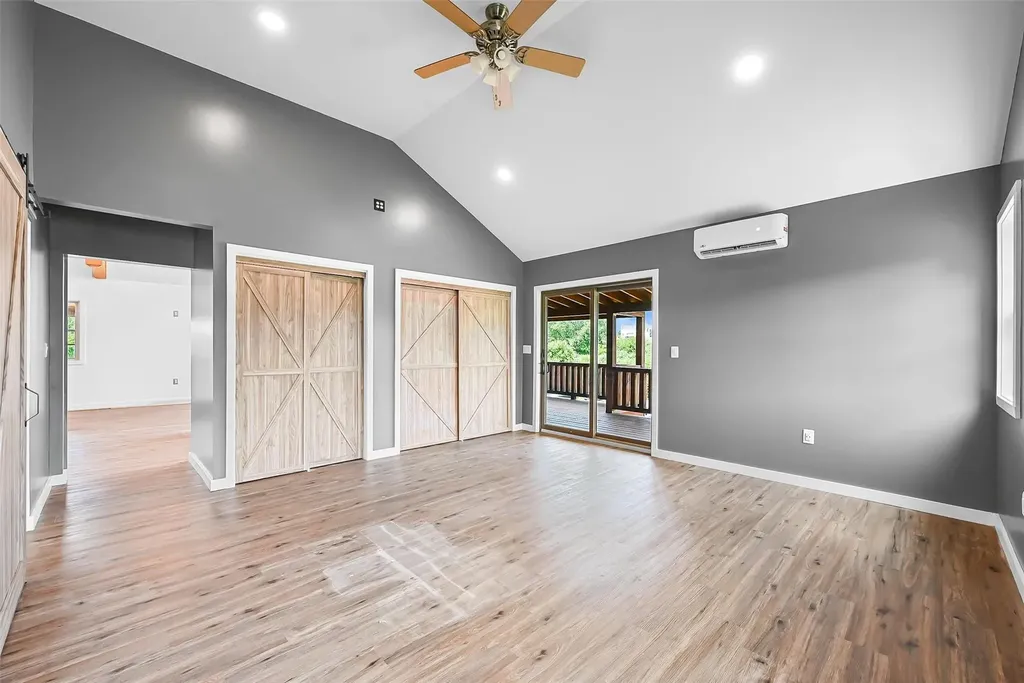 21 Clarks Lane Milton NY 12547