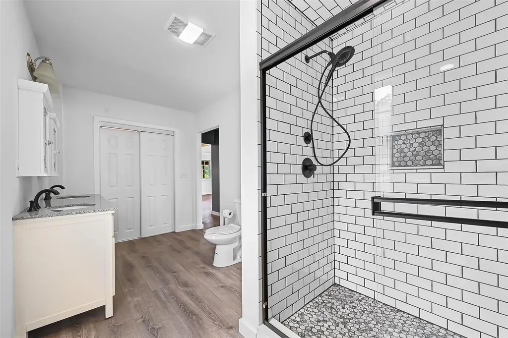 21 Clarks Lane Milton NY 12547