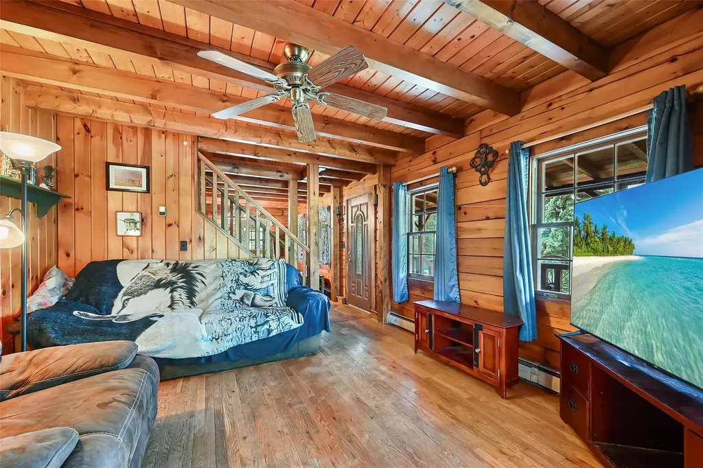 21 Clarks Lane Milton NY 12547