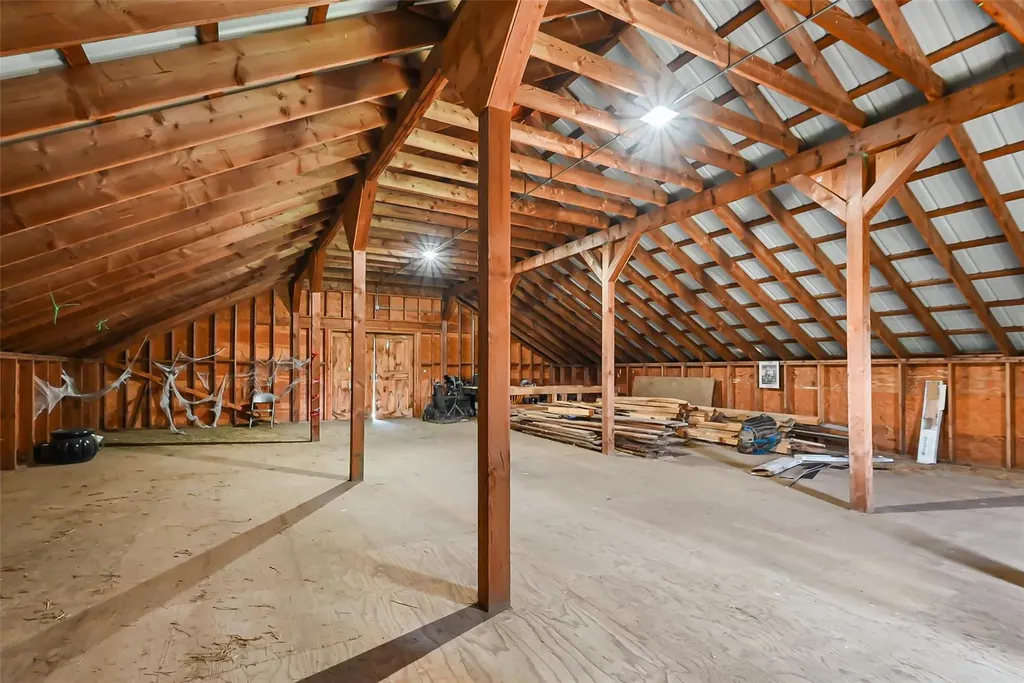 21 Clarks Lane Milton NY 12547