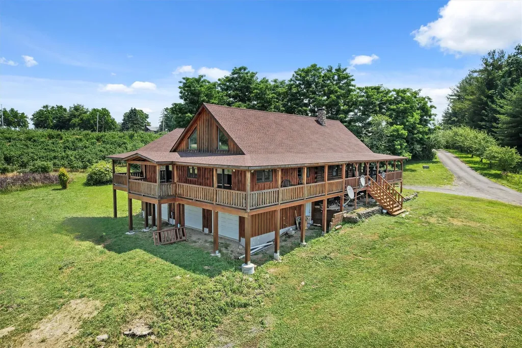 21 Clarks Lane Milton NY 12547