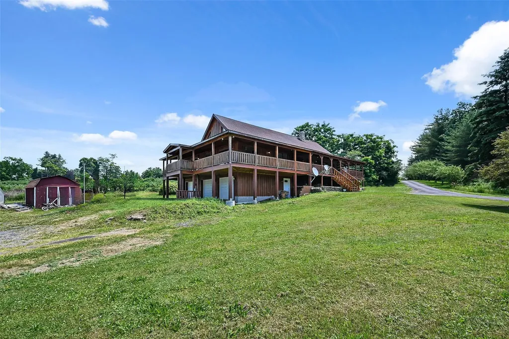 21 Clarks Lane Milton NY 12547