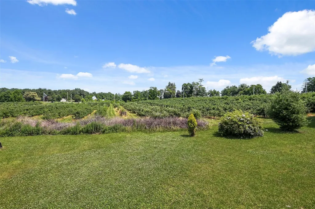 21 Clarks Lane Milton NY 12547
