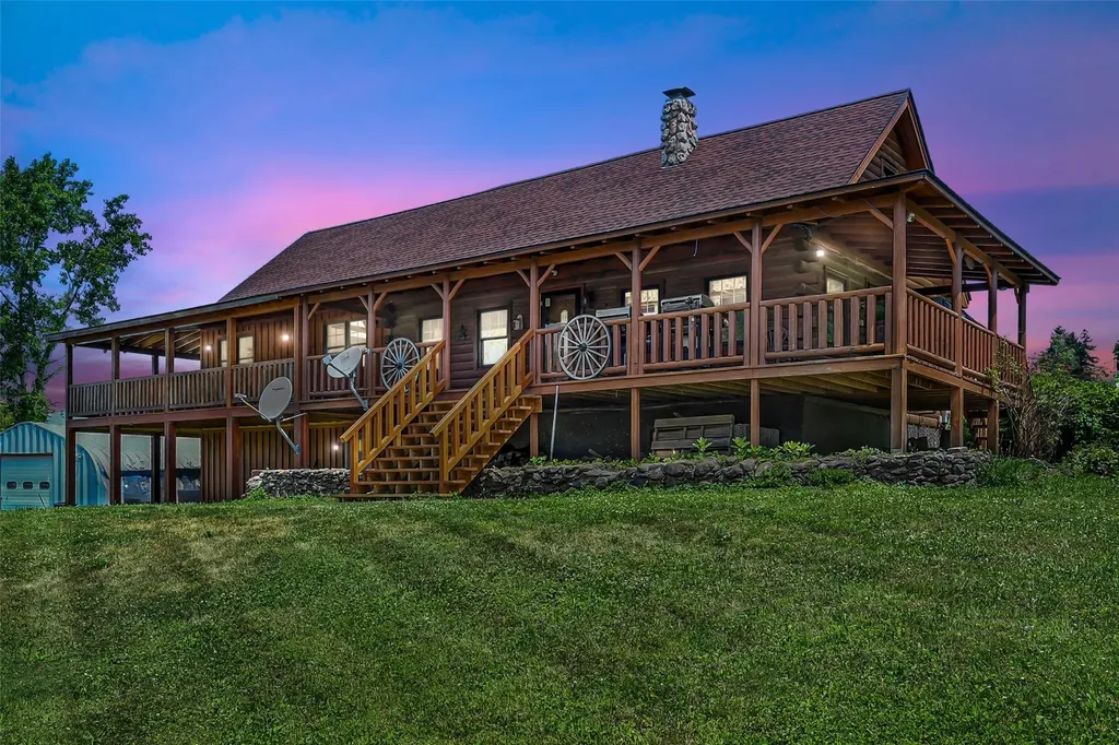 21 Clarks Lane Milton NY 12547