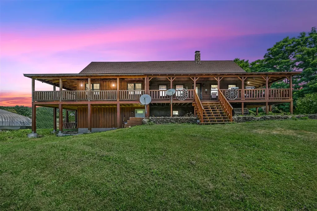 21 Clarks Lane Milton NY 12547