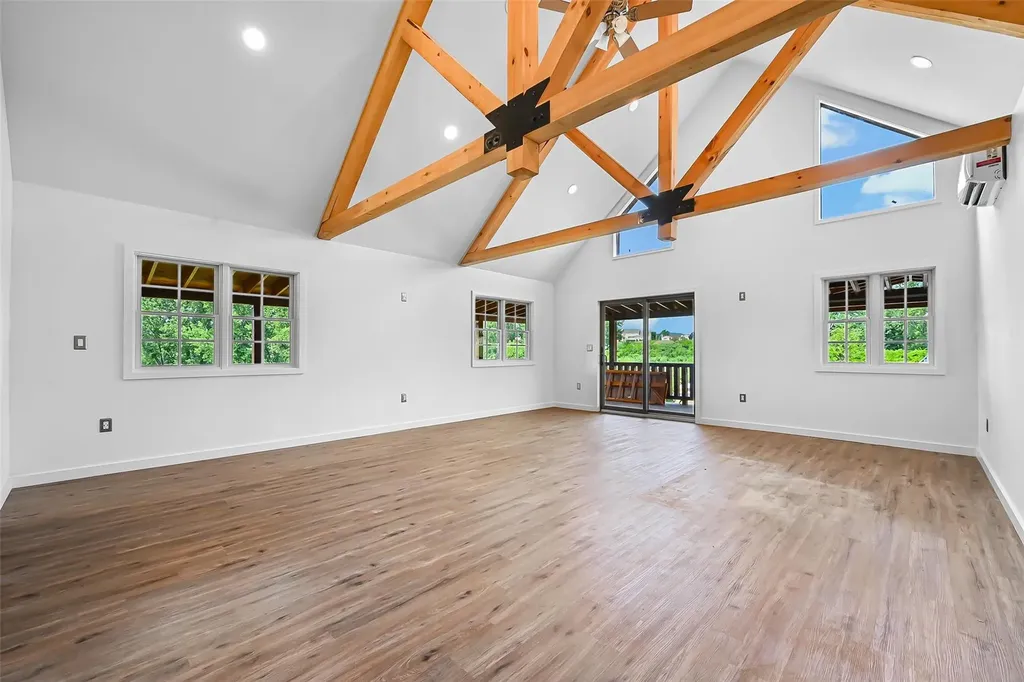 21 Clarks Lane Milton NY 12547