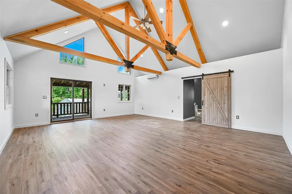 21 Clarks Lane Milton NY 12547