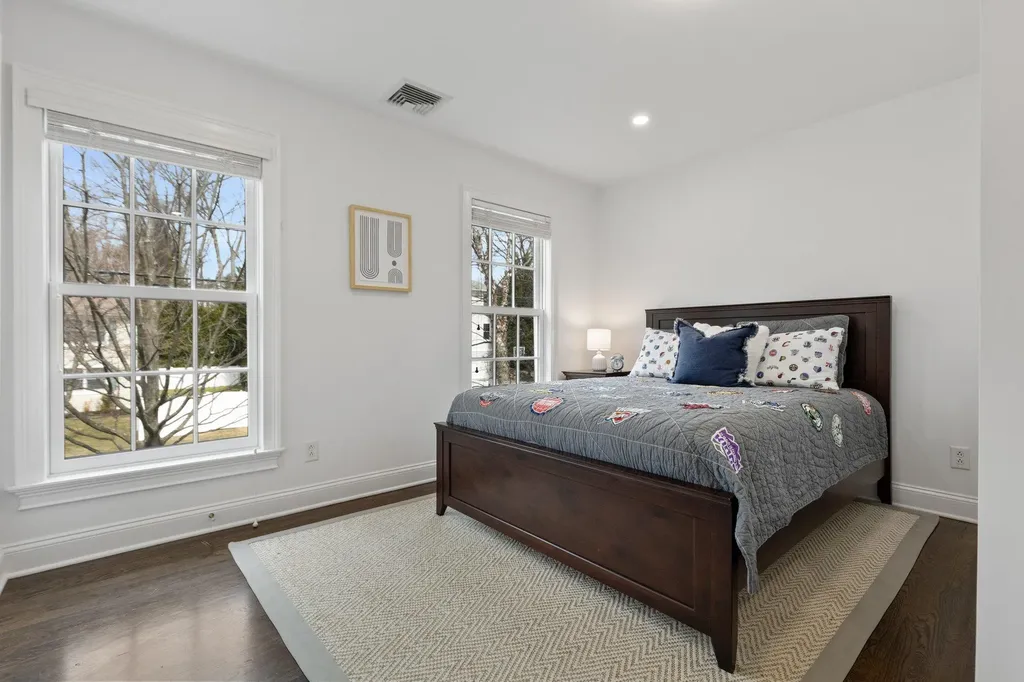 150 Longview Drive Scarsdale NY 10583