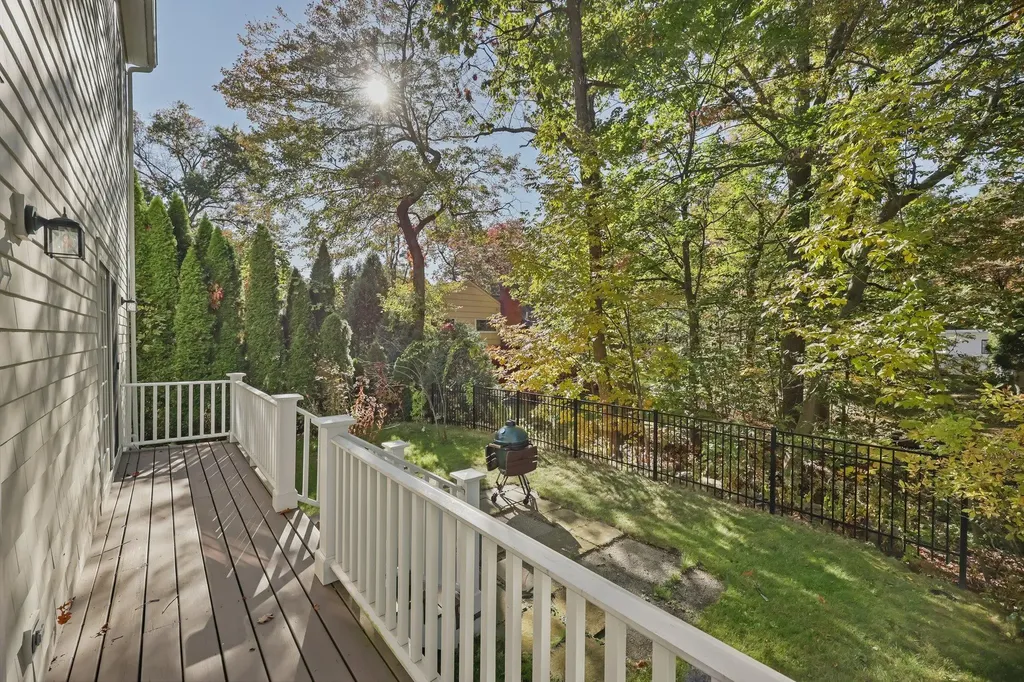 150 Longview Drive Scarsdale NY 10583