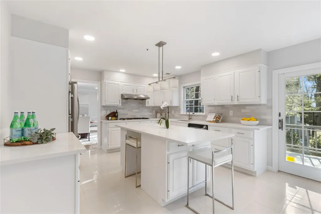 90 Sheridan Road Scarsdale NY 10583