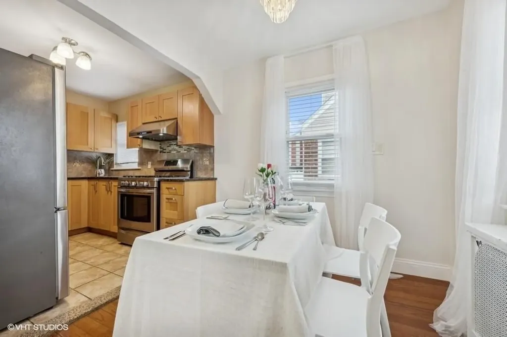22 Cherry Lane Carle Place NY 11514