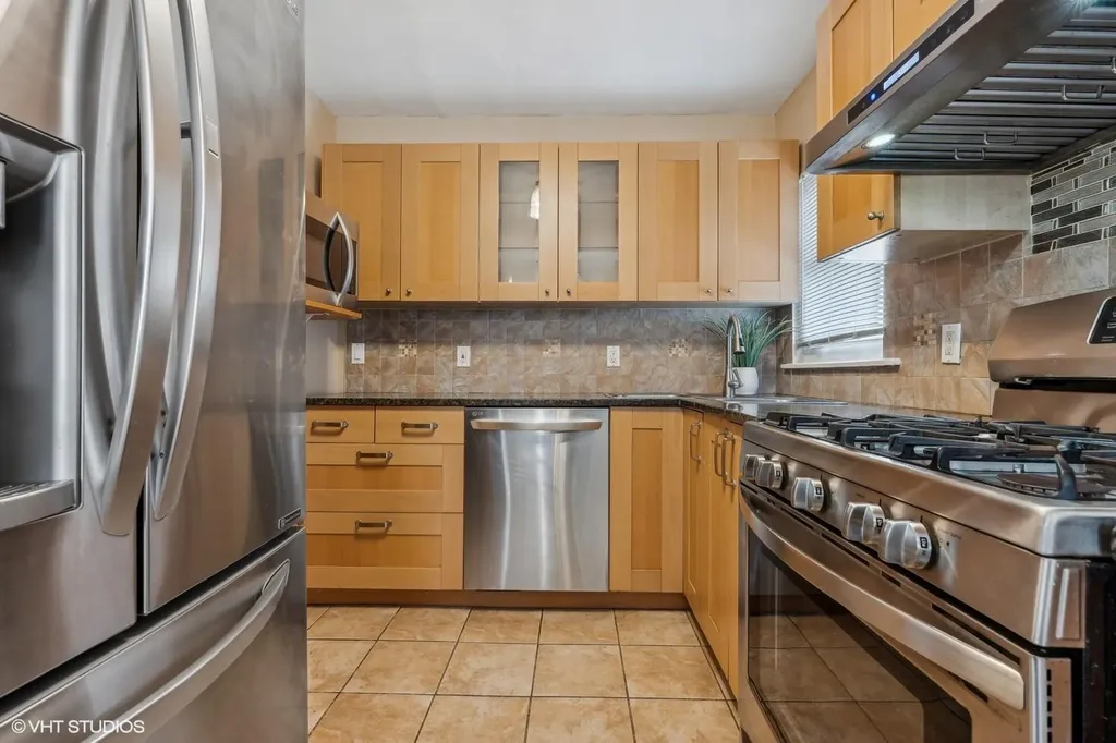22 Cherry Lane Carle Place NY 11514