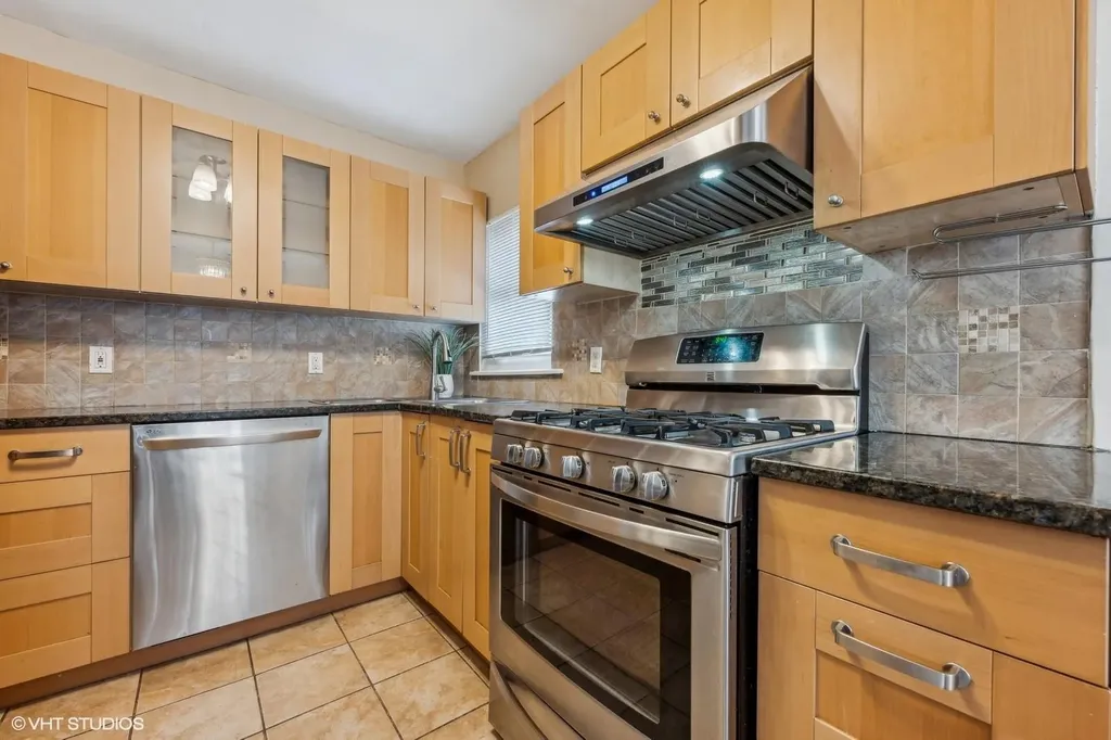 22 Cherry Lane Carle Place NY 11514