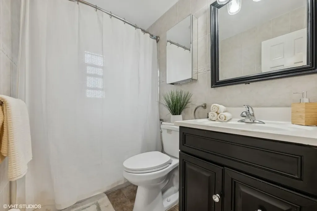 22 Cherry Lane Carle Place NY 11514