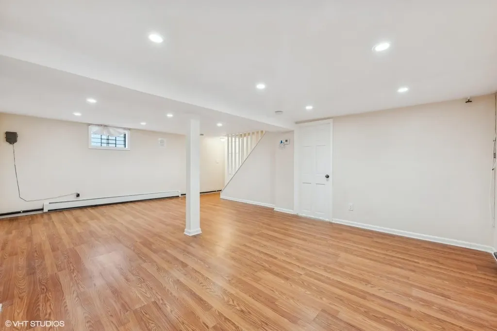 22 Cherry Lane Carle Place NY 11514