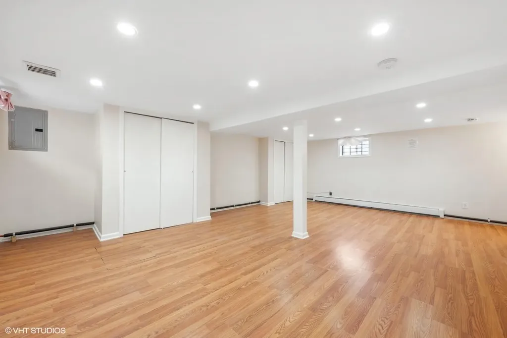 22 Cherry Lane Carle Place NY 11514