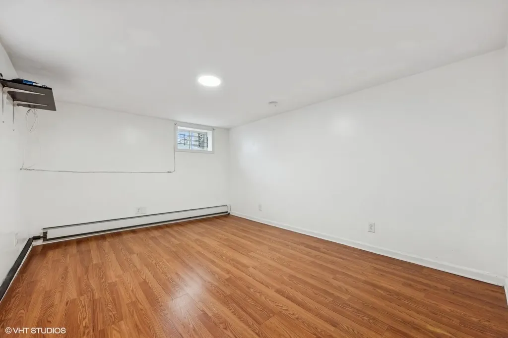 22 Cherry Lane Carle Place NY 11514