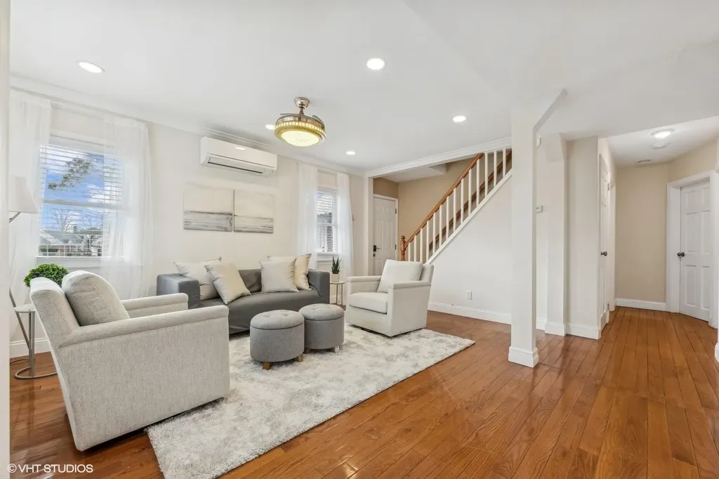 22 Cherry Lane Carle Place NY 11514